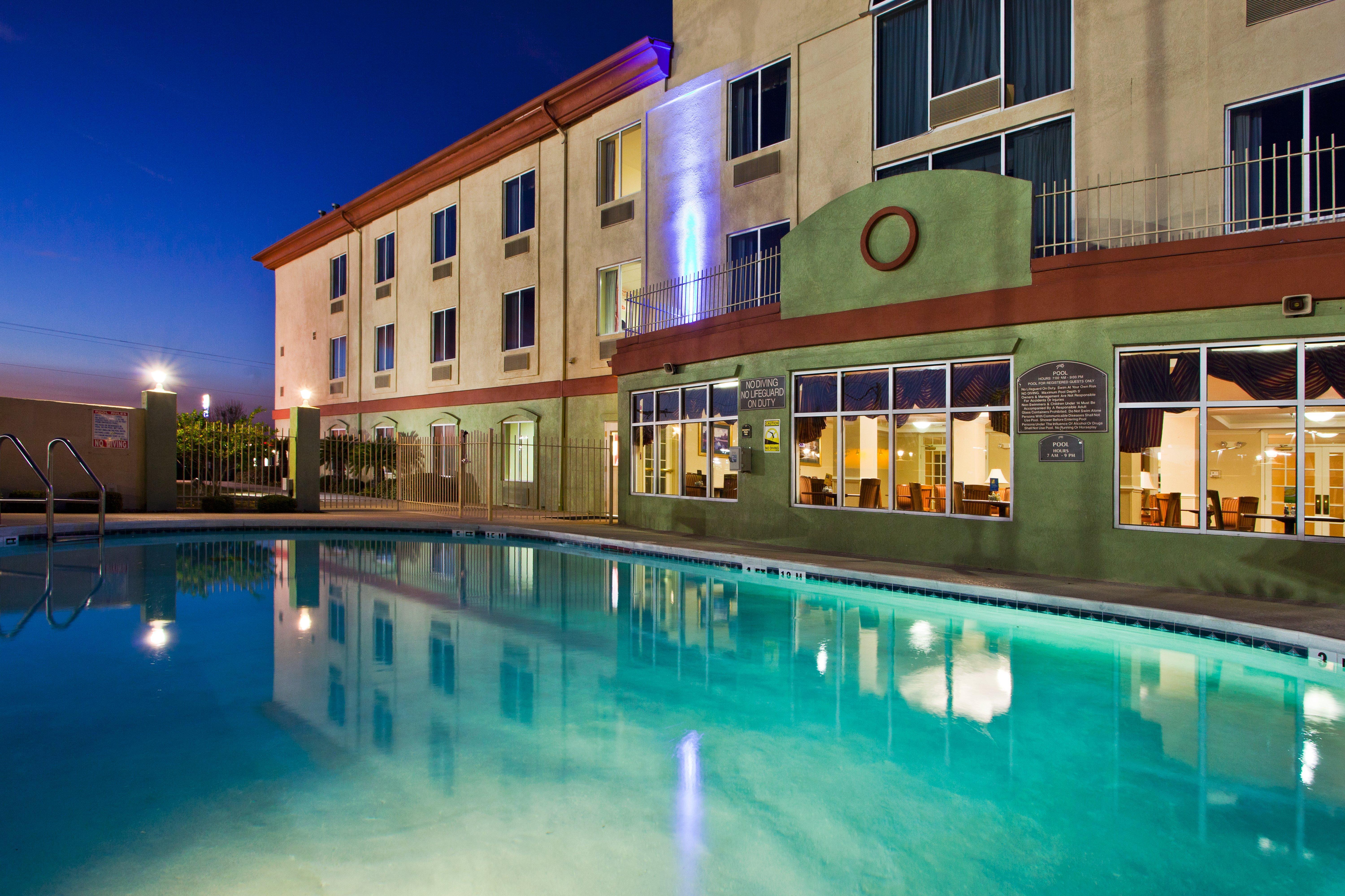 Holiday Inn Express Hotel & Suites Live Oak By Ihg Kültér fotó